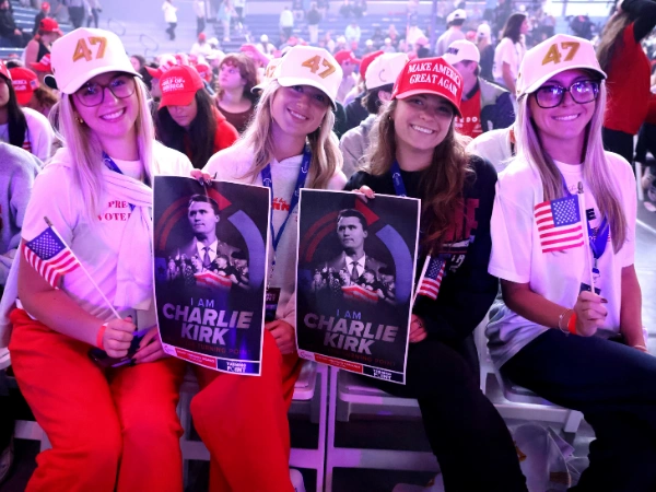 Love It or Leave It Tour photo 15